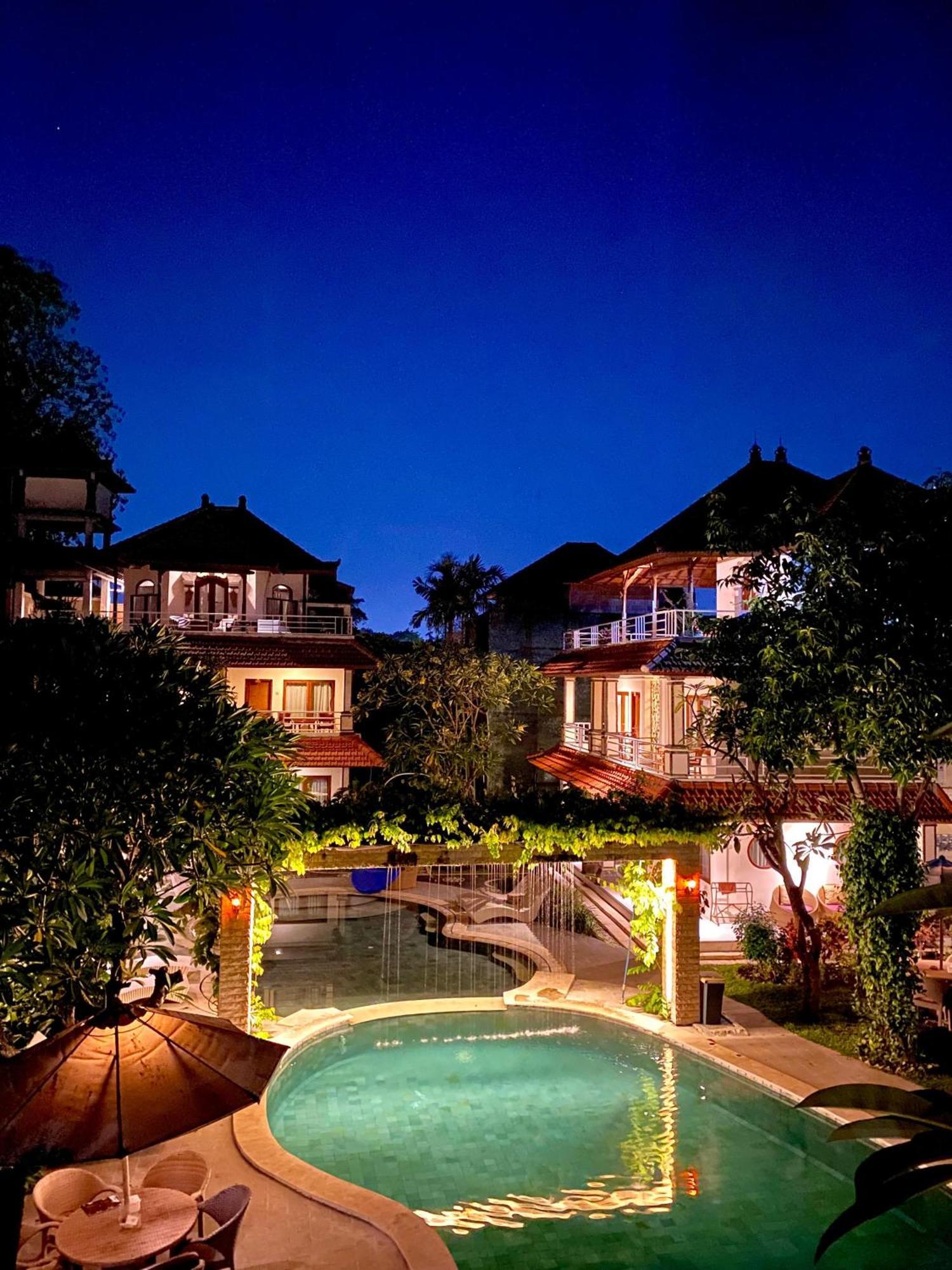 Kusnadi Hotel Легиан Экстерьер фото
