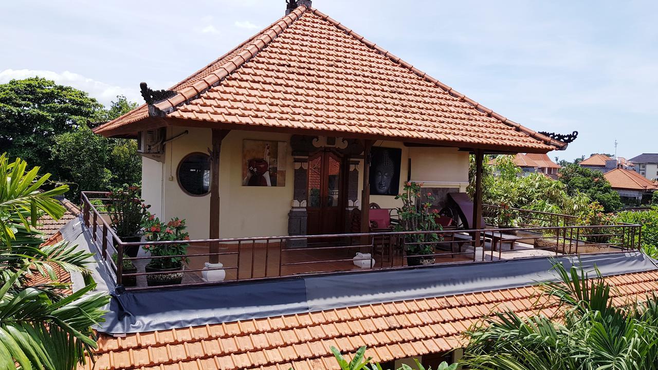 Kusnadi Hotel Легиан Экстерьер фото