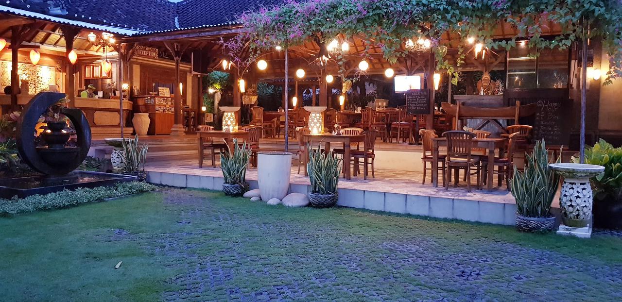 Kusnadi Hotel Легиан Экстерьер фото