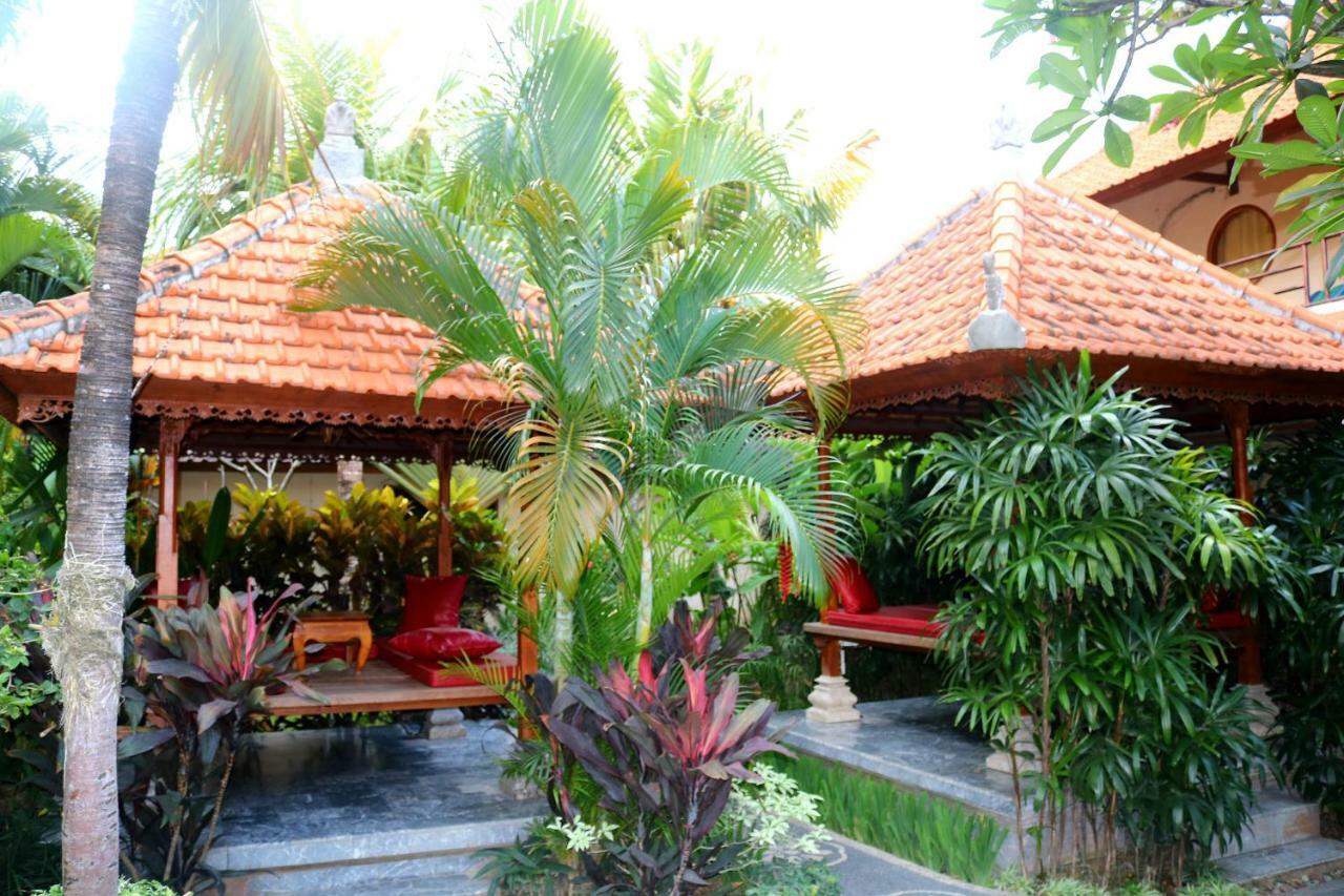Kusnadi Hotel Легиан Экстерьер фото